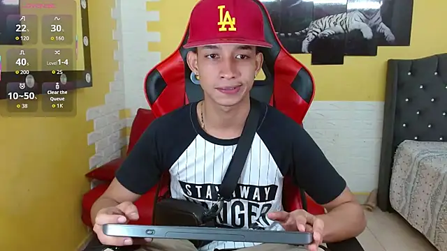 jose sexycumm online show from November 28, 8:22 pm