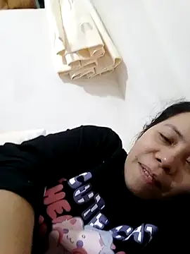 Snapshot of doggiepossession chatting on March 16, 3:39 pm doggiepossession online show from March 16, 3:39 pm