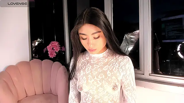 Snapshot of Megan_Lim chatting on December 22, 10:38 am Megan Lim online show from December 22, 10:38 am