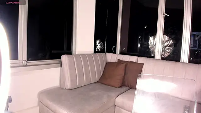 Snapshot of Megan_Lim chatting on January 20, 10:40 am Megan Lim online show from January 20, 10:40 am