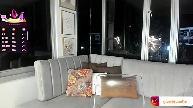 Snapshot of Megan_Lim chatting on February 18, 9:54 am Megan Lim online show from February 18, 9:54 am