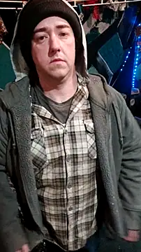 Snapshot of Boo-boo_kittyfux chatting on December 15, 10:25 pm Boo-boo kittyfux online show from December 15, 10:25 pm