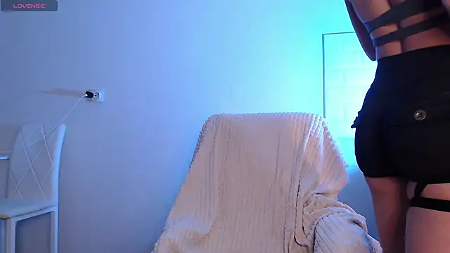 Snapshot of Eva_Hailey_ chatting on November 10, 4:11 am Eva Hailey online show from November 10, 4:11 am