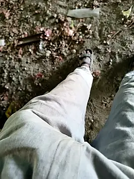 Snapshot of SurjS9 chatting on September 28, 9:36 am SurjS9 online show from September 28, 9:36 am