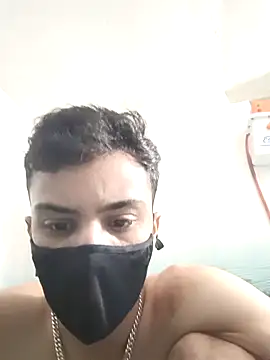 Snapshot of Mr_joh chatting on November 14, 5:39 am Mr joh online show from November 14, 5:39 am