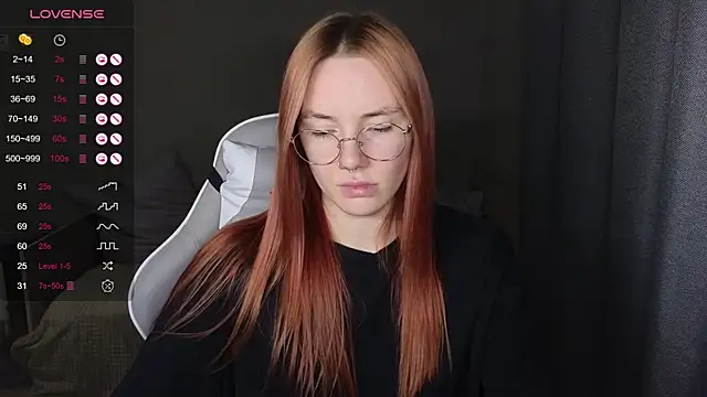 Snapshot of littlevildevil chatting on November 18, 10:31 am littlevildevil online show from November 18, 10:31 am