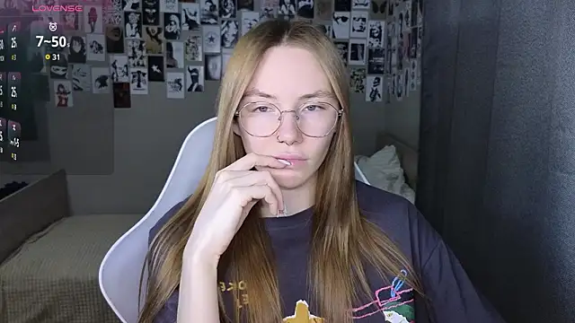 littlevildevil online show from February 23, 10:56 am