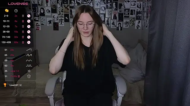 littlevildevil online show from April 24, 11:01 am