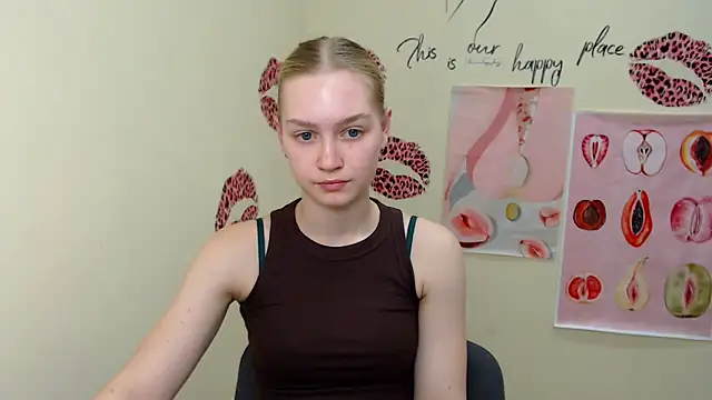 MademoiselleCl online show from February 7, 1:01 pm