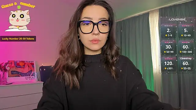 Snapshot of Oh_My_Dianee chatting on December 13, 11:23 am Oh My Dianee online show from December 13, 11:23 am