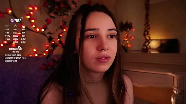 Snapshot of GillianDowdey chatting on October 31, 2:45 am GillianDowdey online show from October 31, 2:45 am