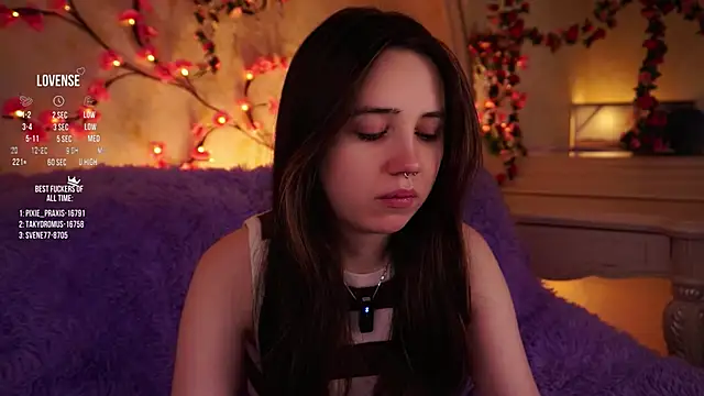 Snapshot of GillianDowdey chatting on November 26, 2:45 am GillianDowdey online show from November 26, 2:45 am