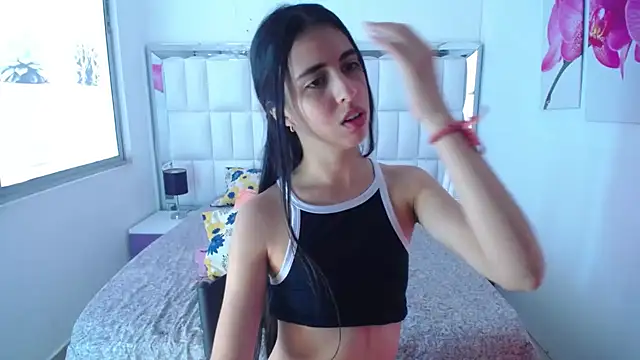 anna alvarez online show from January 15, 7:01 pm