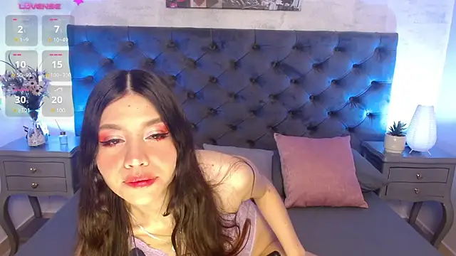 Snapshot of CheryelFox chatting on December 14, 9:13 pm CheryelFox online show from December 14, 9:13 pm