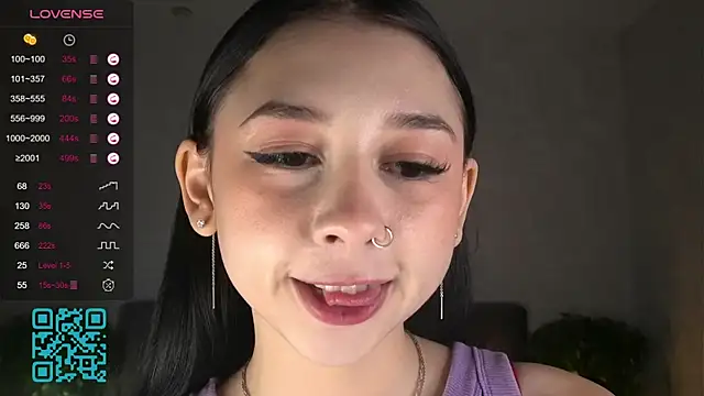 AislyEmbury online show from October 17, 6:05 am