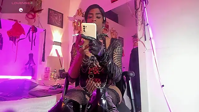 corwindallas24cm online show from November 29, 7:50 pm