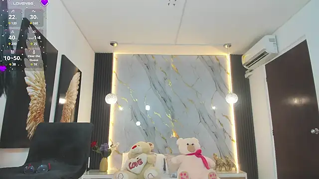 estephany doll online show from March 14, 2:19 pm