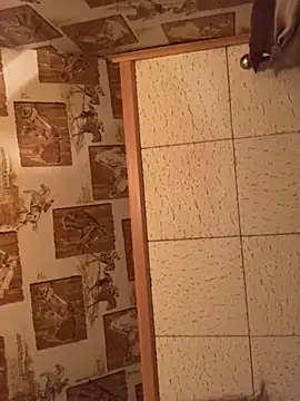 Snapshot of Tonybaloney1972 chatting on October 6, 1:03 am Tonybaloney1972 online show from October 6, 1:03 am