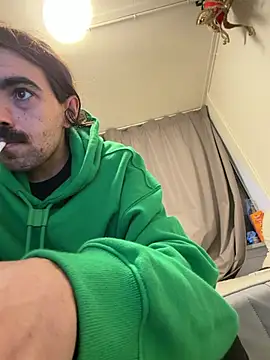 wolfwhite95 online show from January 9, 3:15 pm