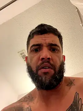 Snapshot of PR-Papi512 chatting on November 16, 1:44 am PR-Papi512 online show from November 16, 1:44 am