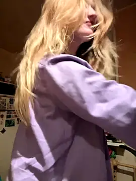 Snapshot of saint_cat25 chatting on November 29, 10:02 pm saint cat25 online show from November 29, 10:02 pm