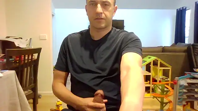 Snapshot of joshuagpratt chatting on January 12, 2:35 am joshuagpratt online show from January 12, 2:35 am