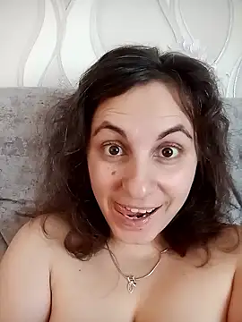 Snapshot of ShelaDiass chatting on January 15, 4:28 am ShelaDiass online show from January 15, 4:28 am