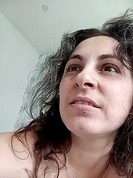 Snapshot of ShelaDiass chatting on February 27, 6:24 am ShelaDiass online show from February 27, 6:24 am