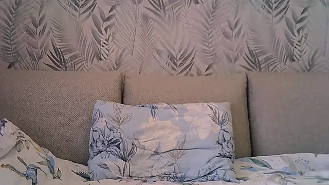 ShelaDiass online show from March 14, 7:36 am