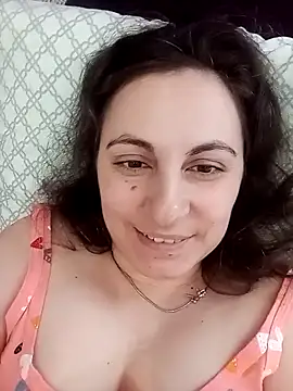 ShelaDiass online show from April 17, 9:12 am