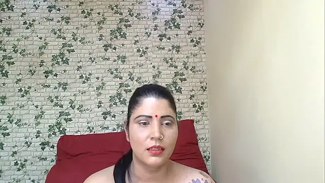 Snapshot of XIndianintimacy chatting on November 13, 7:13 pm XIndianintimacy online show from November 13, 7:13 pm