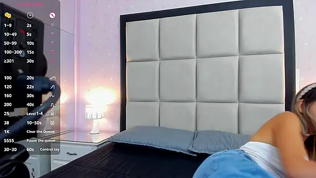 Snapshot of pauliCarter chatting on October 7, 9:12 pm pauliCarter online show from October 7, 9:12 pm