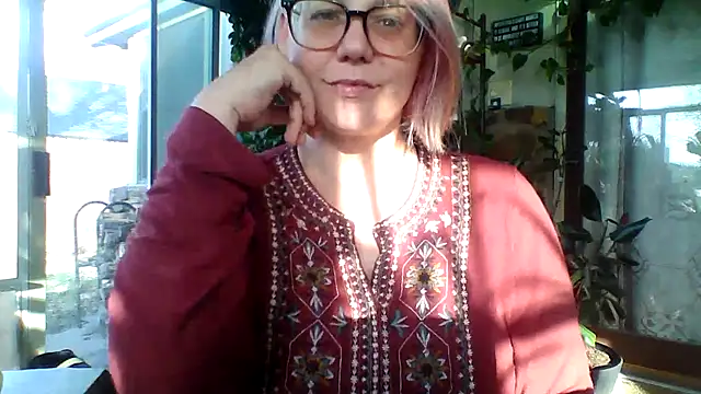 Snapshot of Big-Tits-McGee chatting on December 17, 3:07 pm Big-Tits-McGee online show from December 17, 3:07 pm