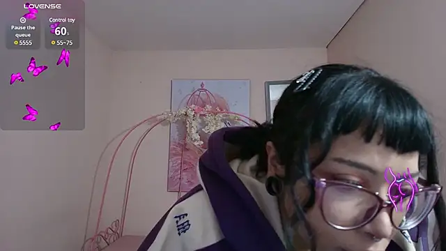 Violetta Suky online show from February 19, 1:06 pm