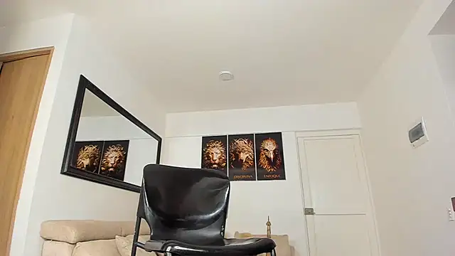 Snapshot of smit_hot_sr chatting on December 25, 7:35 am smit hot sr online show from December 25, 7:35 am