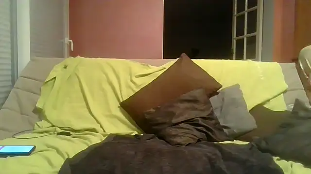 Snapshot of Vandeae44 chatting on March 21, 8:50 pm Vandeae44 online show from March 21, 8:50 pm