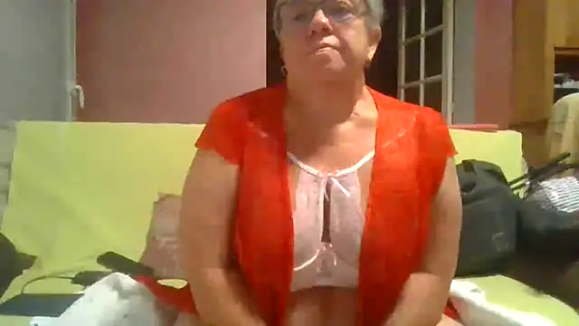 Snapshot of Vandeae44 chatting on September 25, 8:01 pm Vandeae44 online show from September 25, 8:01 pm