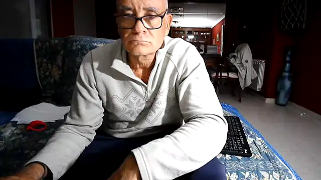 maduroguapo online show from November 6, 10:21 pm