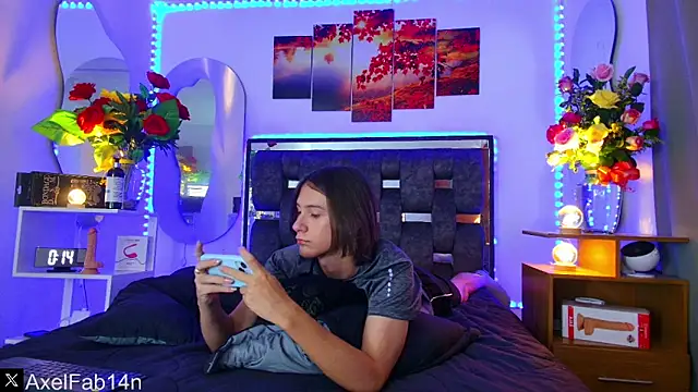 Alex and Fabian online show from February 17, 6:37 pm