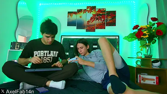 Alex and Fabian online show from February 19, 7:05 pm