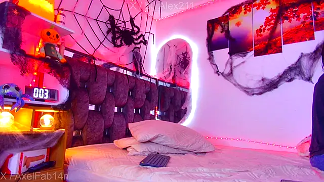 Alex and Fabian online show from November 4, 9:03 pm