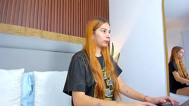 Snapshot of maroly_21 chatting on November 27, 12:07 pm maroly 21 online show from November 27, 12:07 pm