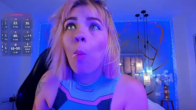 AlessiaDouce online show from September 25, 4:16 am