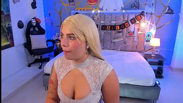 AlessiaDouce online show from October 24, 4:53 am