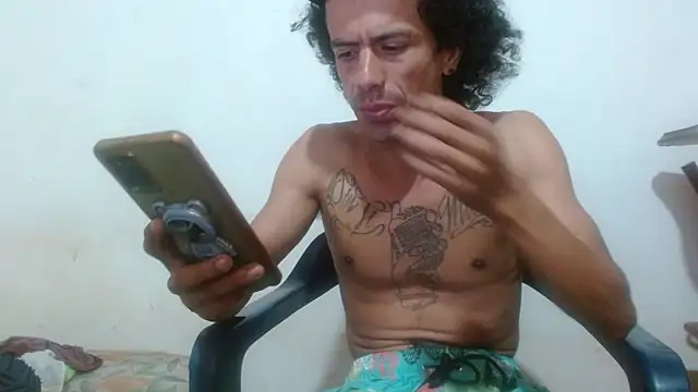 damian bottom bigcock online show from December 31, 3:12 am