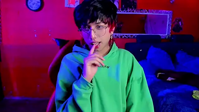 AnggelONfiree online show from March 10, 8:48 am