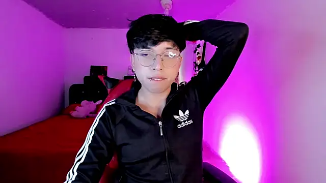 AnggelONfiree online show from October 31, 12:11 am