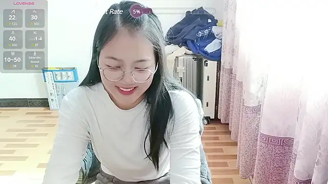 luoxuwen online show from February 7, 5:10 am