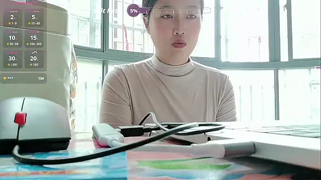 luoxuwen online show from November 2, 6:05 am