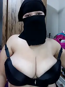 Snapshot of arabian_sara chatting on October 12, 6:18 pm arabian sara online show from October 12, 6:18 pm